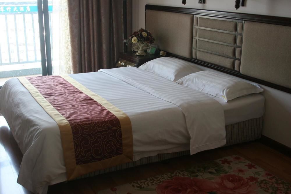 Green Bamboo Hotel Guilin Esterno foto
