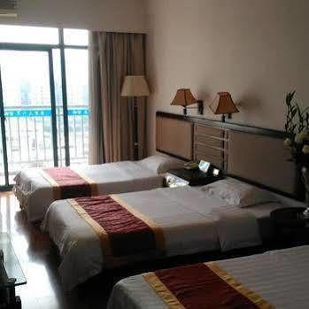 Green Bamboo Hotel Guilin Esterno foto